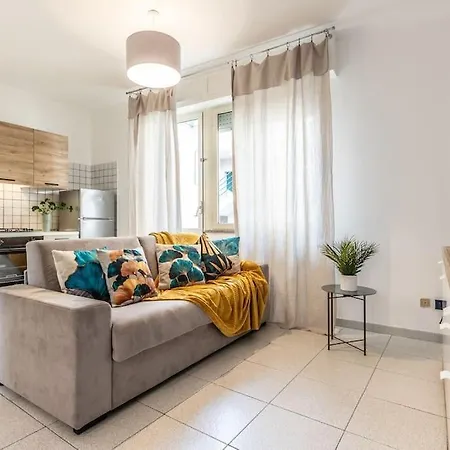 Design Sassari-via Roma * ساساري