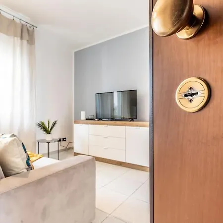 Design Sassari-via Roma * ساساري